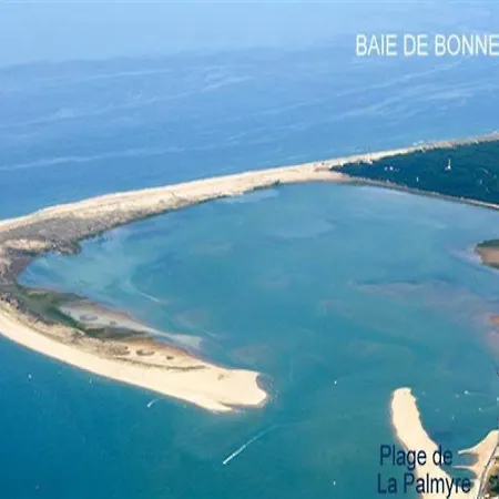 فيلة Proche Centre