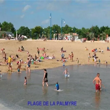 فيلة Proche Centre